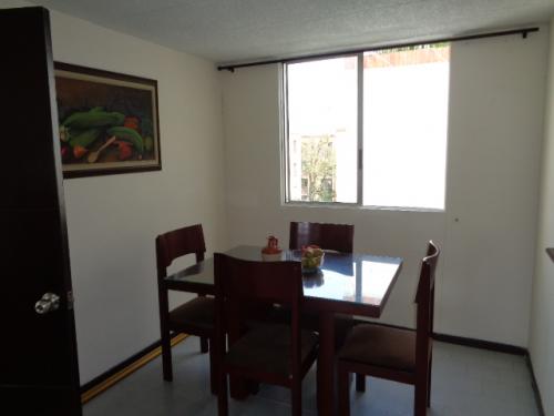 LINDO APARTAMENTO EN PORTON DE LAS PLAZAS II-  PISO 5.