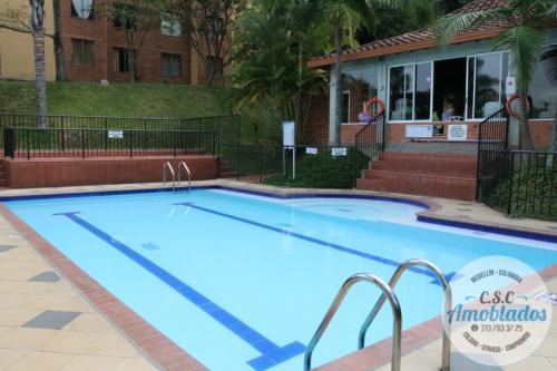 Renta Apartamento dúplex amoblado en Medellin código. AP44 ( Envigado )