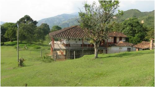 Finca en Amagá 18 cuadras, vereda Yarumal(032)