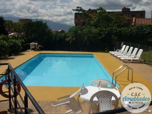 Alquiler de Apartamentos Amoblados en Medellin código. AP25 ( Poblado – La Frontera )
