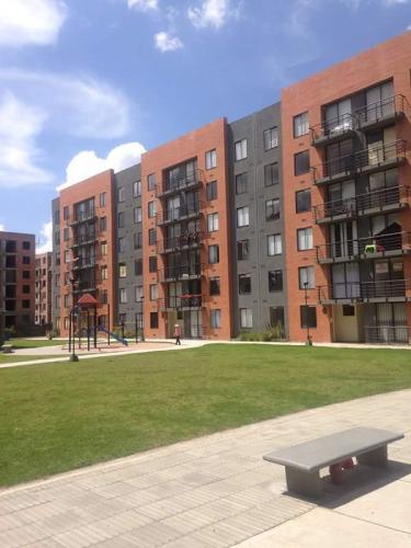 LINDO APTO.  RENTA APTO. 49 METROS BALCON  4 PISO