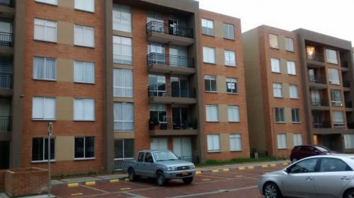 URGE VENTA APTO  79 METROS CAJICA-HUERTAS TERCER PISO