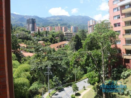 Alquiler de Apartamentos Amoblados código. AP58 ( Cumbres )