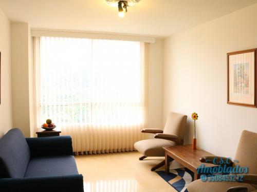 Aparta-estudios amoblados en Medellin código. AP45 ( Poblado – Patio Bonito )