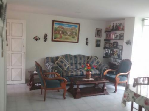 Vendo Apartamento Remodelado en Propiedad Horizontal