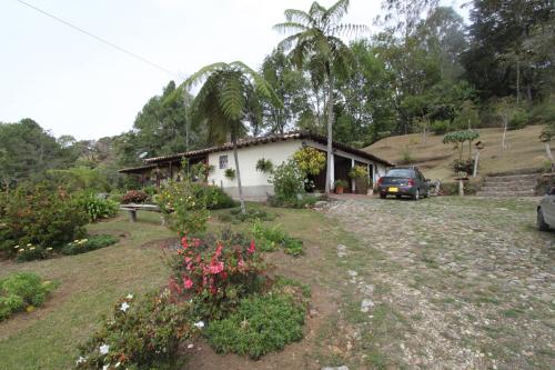  Finca en Unidad cerrada  Guarne
