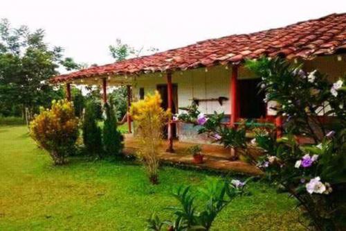 Hermosa finca en Maceo