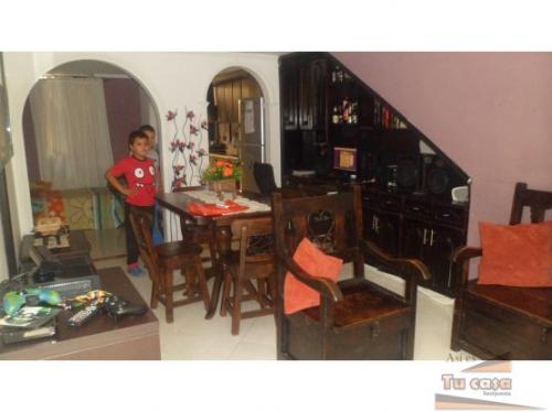 CASA EN PRADITO 74mt2 UNIDAD CERRADA.ASÍ ES TU CASA
