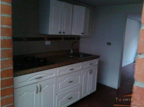 OPORTUNIDAD CASA PARA REFORMAR 70mts2. ASÍ ES TU CASA 