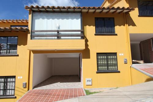 Vendo casa unidad cerrada, Guarne