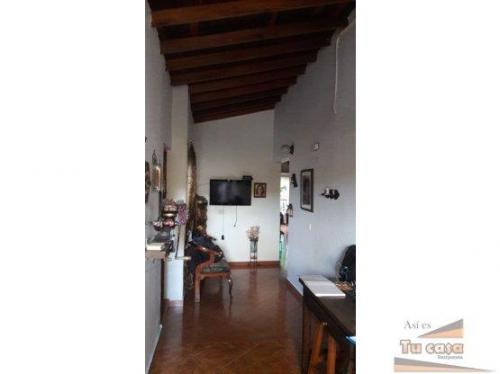 CASA CON APARTAESTUDIO INDEPENDIENTE, ENVIGADO. ASI ES TU CASA