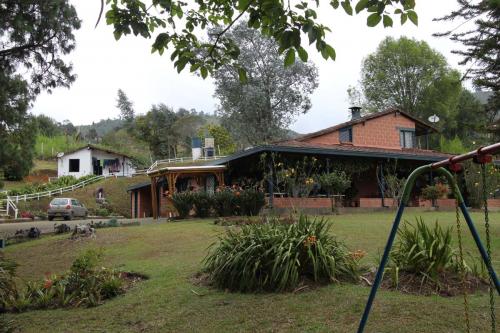 Excelente finca en La Mulona-Vereda Montañez