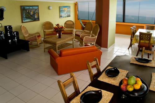 APARTAMENTOS VACACIONALES AMOBLADOS 