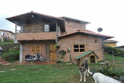 Venta de Casa campestre en el Alto de la Virgen