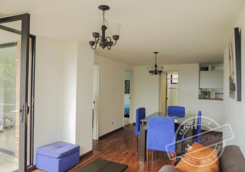 Apartamento Amoblado en El Poblado, San Julián Cód A108