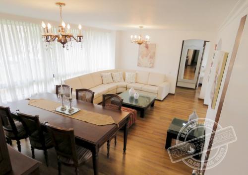 Apartamento Amoblado en El Poblado, San Lucas Cód A111