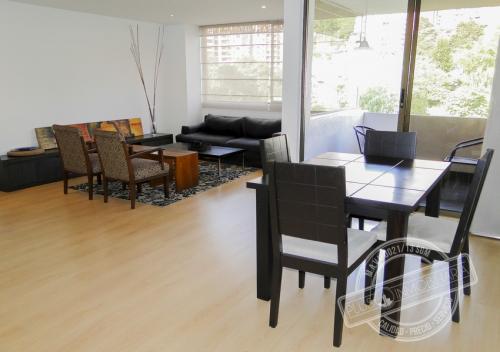 Apartamento Amoblado en El Poblado, Los Balsos Cód A127