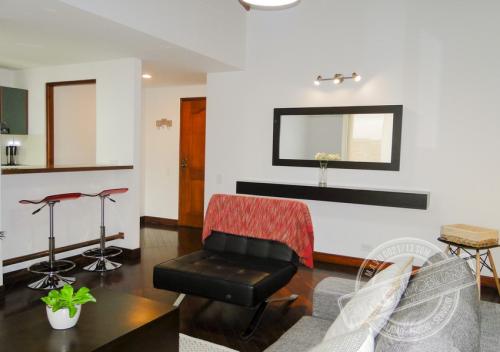 Apartaestudio Amoblado en El Poblado, Milla de Oro Cód A174