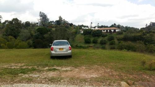 Hermoso Lote en Llano Grande unidad cerrada