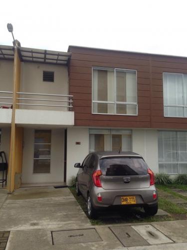 Vendo casa duplex en excelente conjunto residencial de Dosquebradas