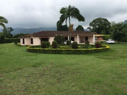 Vendo hermosa finca de descanso sector de Combia, a 20 minutos de Pereira