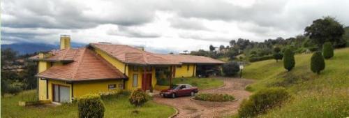 CHIA - SINDAMANOY, CASA EN VENTA