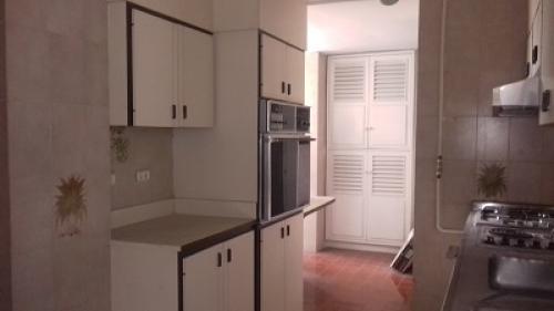 Vendo apartamento en la Av Circunvalar, cerca al Centro Comercial Arboleda
