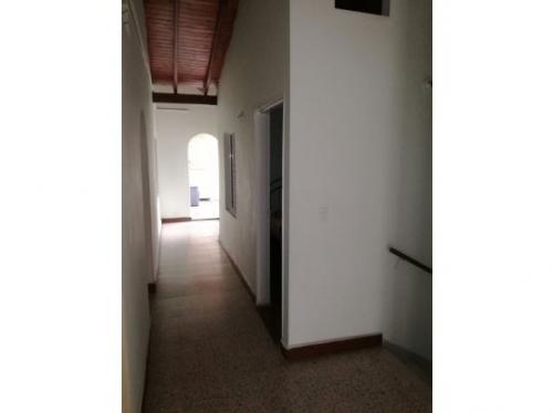 CASA 2°PISO UBICADA EN SAN MARCOS 185Mts2. ASI ES TU CASA