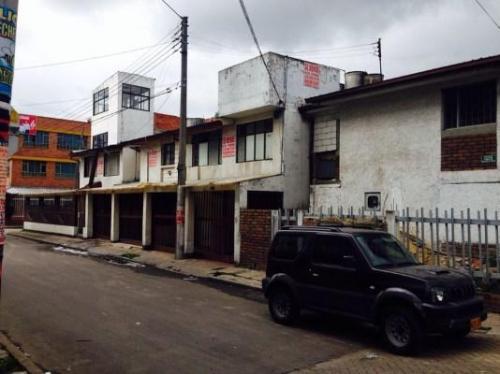 CIUDAD KENNEDY VENTA CASAS INTERCOMUNICADAS PARA BODEGA, Bogotá