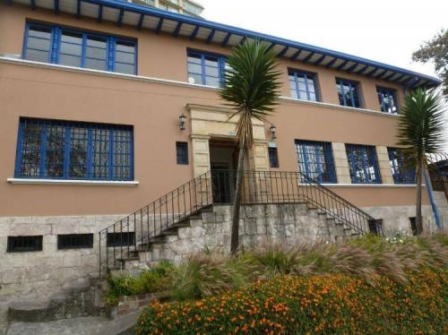 Bogotá, Chapinero, excelente casa en venta, ideal para embajada