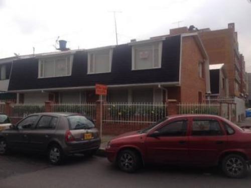 SANTA BARBARA CASA ESQUINERA EN VENTA- inversionistas, Bogotá