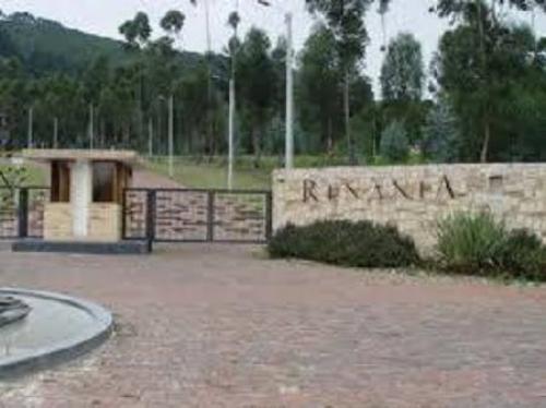 CONDOMINIO BOSQUES DE RENANIA - LOTE EN VENTA