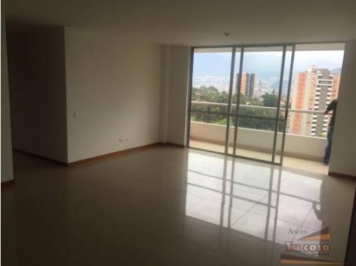 APARTAMENTO UBICADO EN LA LOMA DEL ESMERALDAL. ASI ES TU CASA