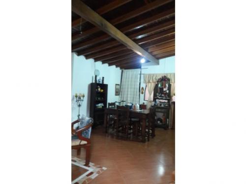 CASA CON APARTAESTUDIO INDEPENDIENTE EN ENVIGADO. ASI ES TU CASA