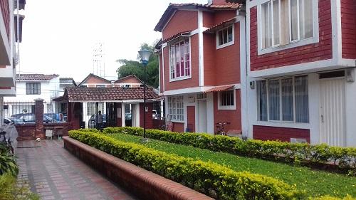 Vendo casa duplex conjunto residencial de Dosquebradas