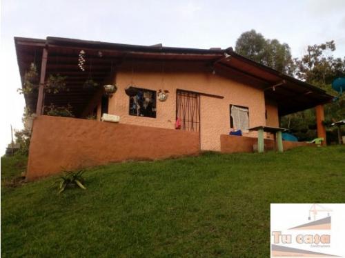 FINCA EN GUARNE 20.000M2. ASI ES TU CASA