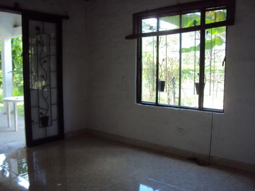 VENDO CASA, VILLAVICENCIO, $290.000.000 NEG