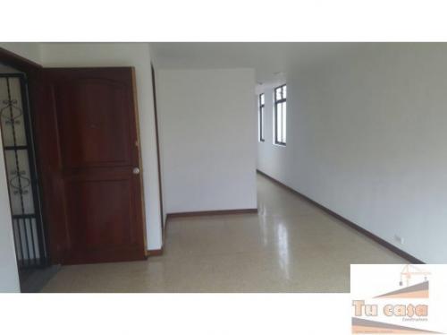 APARTAMENTO 4toPISO 100M2 MAS PARQUEADERO. ASI ES TU CASA