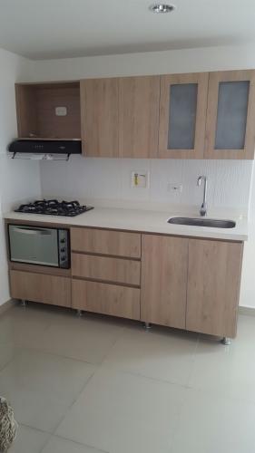 APARTAMENTO 44M2 , PISO12, sector: SABANETA. ASI ES TU CASA