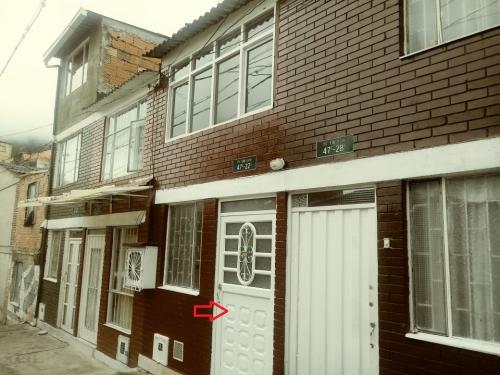 VENTA DE CASA EN BARRIO PINARES SUR 