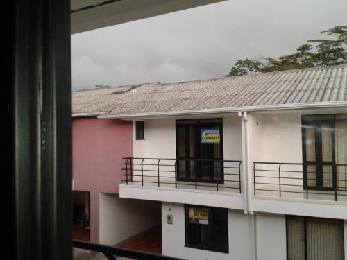 venta o arriendo casa conjunto via catama 178