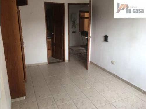 Apto 2 piso 3 hab + parqueadero lineal trianon. ASI ES TU CASA