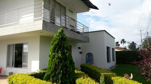 HERMOSA CASA CAMPESTRE EN EL CAIMO, QUINDIO