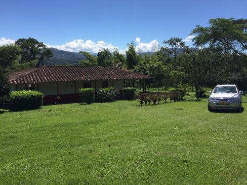 SE VENDE FINCA EN ZONA DE ARAUCA, CALDAS