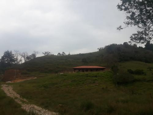 Lote a 15 minutos d la autopista Medellín Bogotá sector los pinos