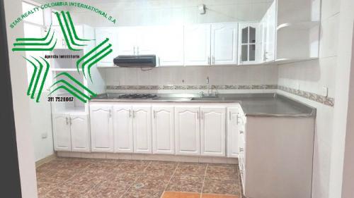 Vendo casa 3 niveles Barrio el Poblado 2. Pereira