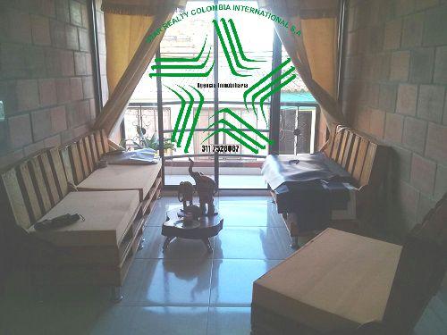 Vendo casa 2 plantas Barrio Bombay 3 Dosquebradas