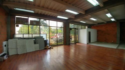 Rento bodega sector occidente Pereira