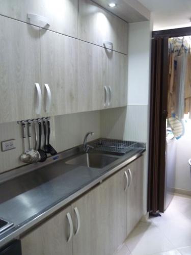 APARTAMENTO PRIMER PISO - ROBLEDO. ASI ES TU CASA