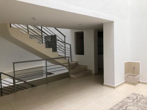 APARTAESTUDIO 38 M2, PISO 2 LA ESTRELLA . ASI ES TU CASA
